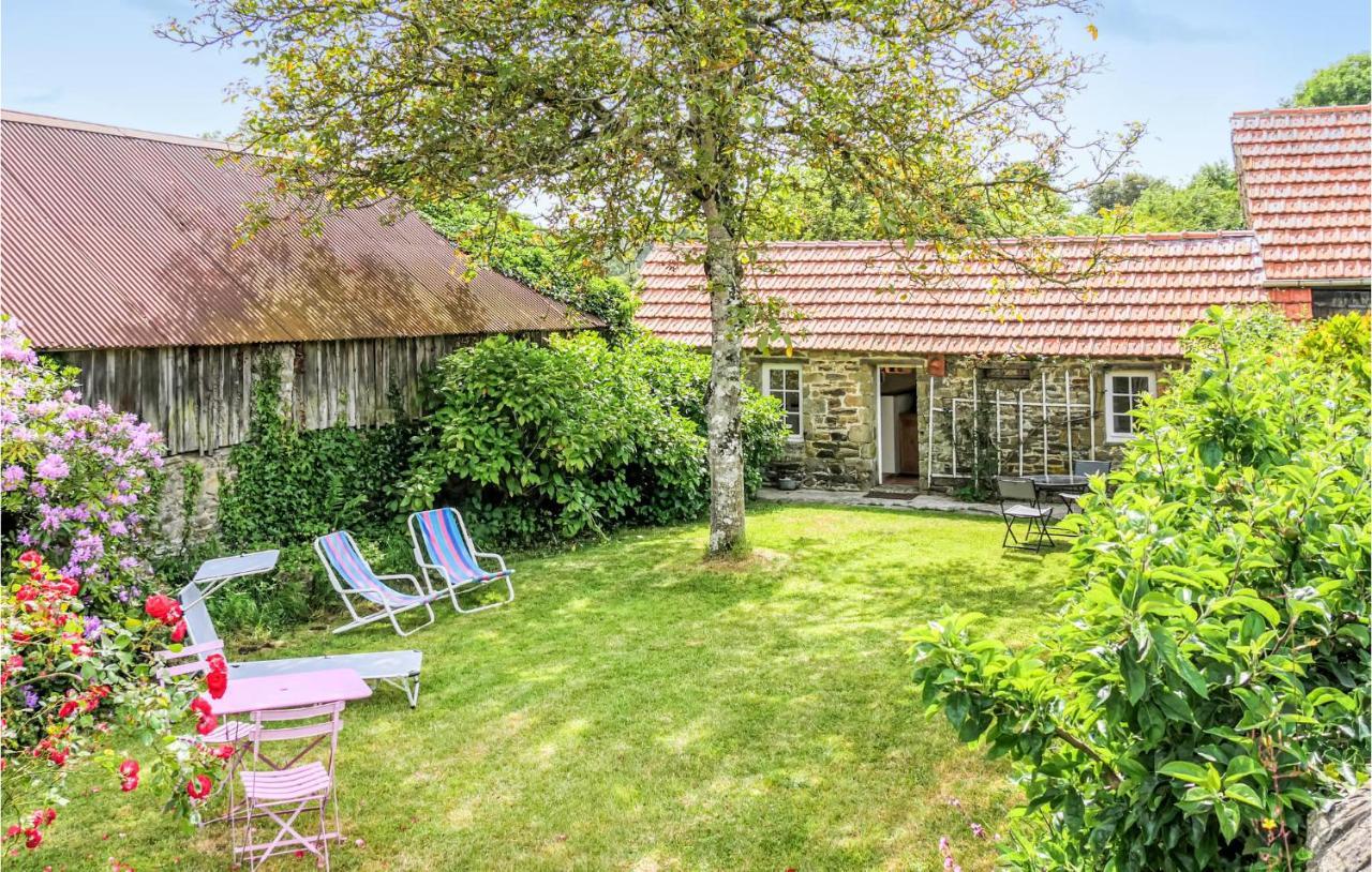 Stunning Home In Quettehou With Wifi Zewnętrze zdjęcie