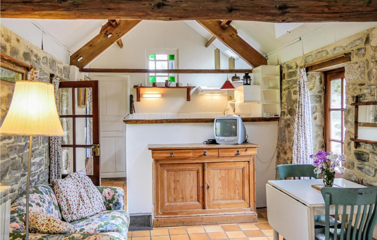 Stunning Home In Quettehou With Wifi Zewnętrze zdjęcie